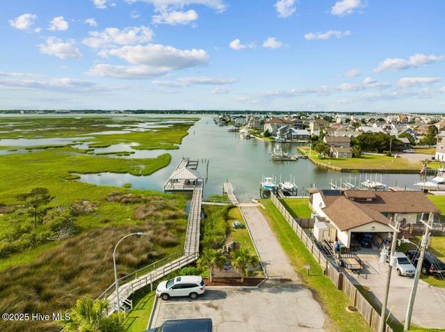 602 W Fort Macon Road 128, Atlantic Beach, NC 28512