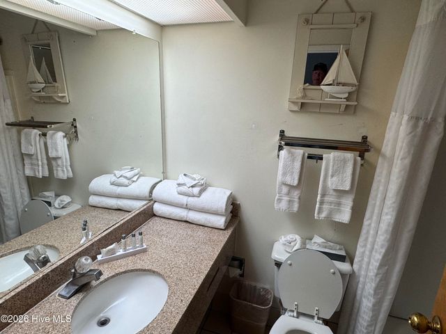 602 W Fort Macon Road 128, Atlantic Beach, NC 28512