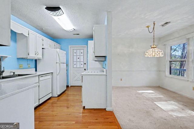 230 Stornoway Drive UNIT 4, Clayton, GA 30525