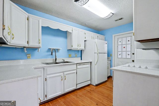 230 Stornoway Drive UNIT 4, Clayton, GA 30525