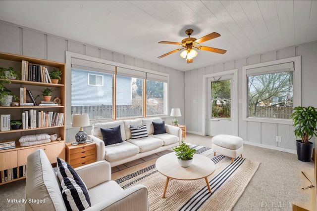 1009 Sutton Drive, Crystal Lake, IL 60014