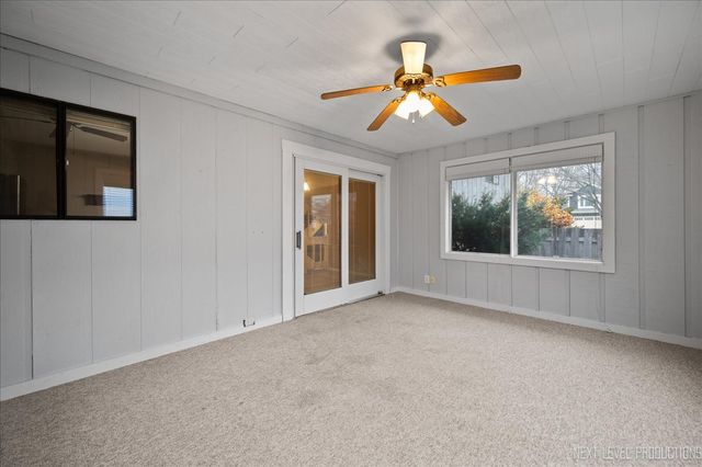 1009 Sutton Drive, Crystal Lake, IL 60014