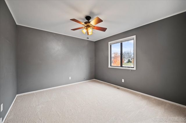 1009 Sutton Drive, Crystal Lake, IL 60014