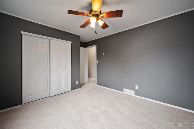 1009 Sutton Drive, Crystal Lake, IL 60014