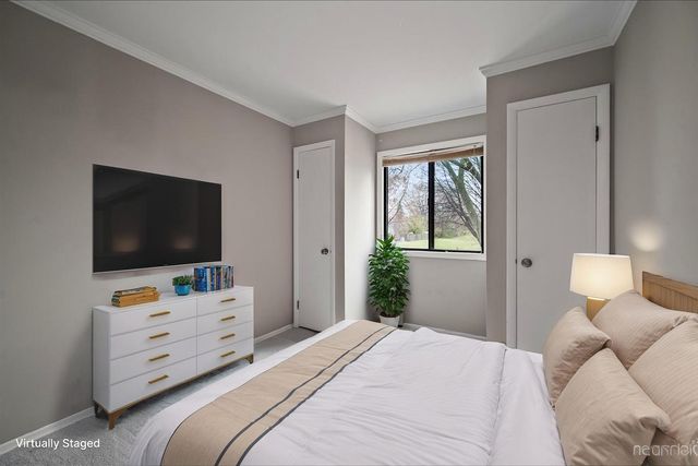 1009 Sutton Drive, Crystal Lake, IL 60014