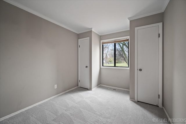 1009 Sutton Drive, Crystal Lake, IL 60014