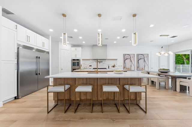 8717 Estate Drive, West Palm Beach, FL 33411