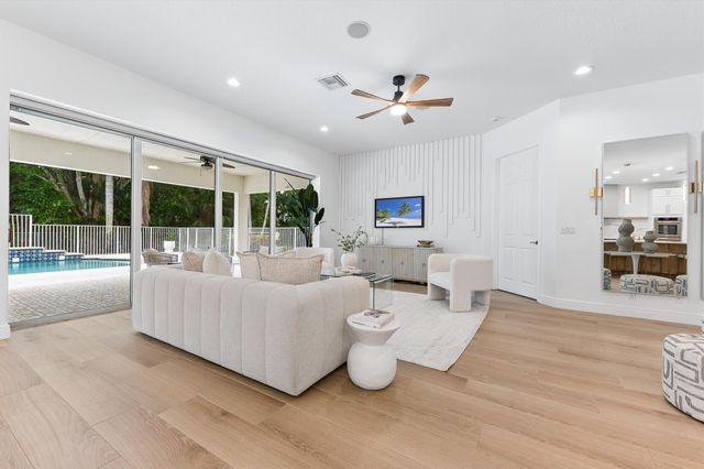 8717 Estate Drive, West Palm Beach, FL 33411