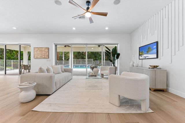 8717 Estate Drive, West Palm Beach, FL 33411