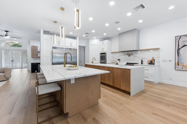 8717 Estate Drive, West Palm Beach, FL 33411