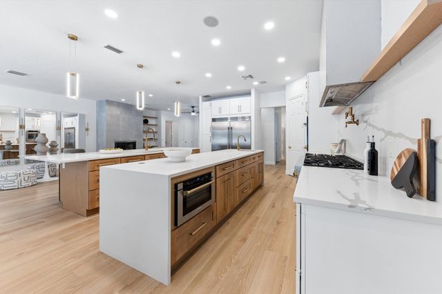 8717 Estate Drive, West Palm Beach, FL 33411