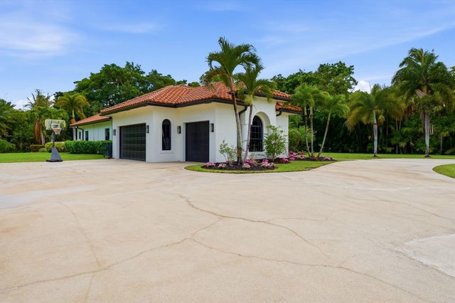 8717 Estate Drive, West Palm Beach, FL 33411
