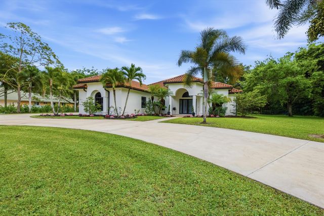 8717 Estate Drive, West Palm Beach, FL 33411
