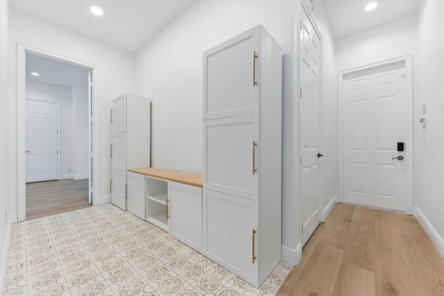 8717 Estate Drive, West Palm Beach, FL 33411