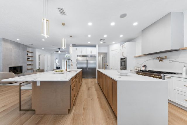 8717 Estate Drive, West Palm Beach, FL 33411