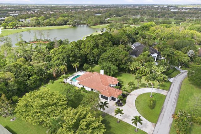 8717 Estate Drive, West Palm Beach, FL 33411