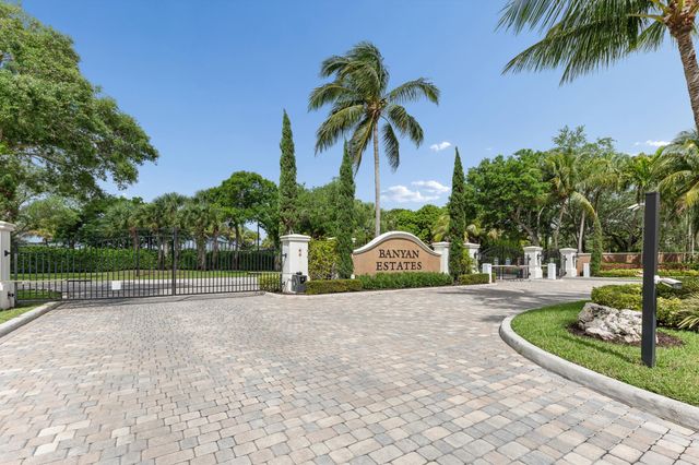 8717 Estate Drive, West Palm Beach, FL 33411