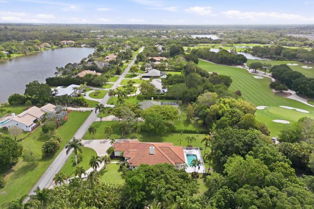 8717 Estate Drive, West Palm Beach, FL 33411