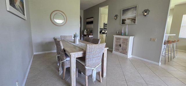 195 NW Willow Grove Avenue, Port St. Lucie, FL 34986
