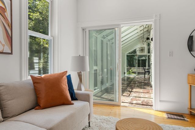 302 Concord Road, Weston, MA 02493