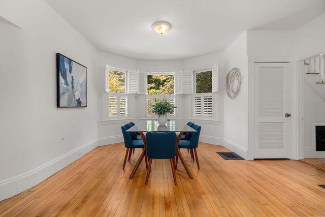 302 Concord Road, Weston, MA 02493