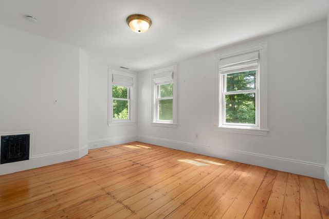302 Concord Road, Weston, MA 02493