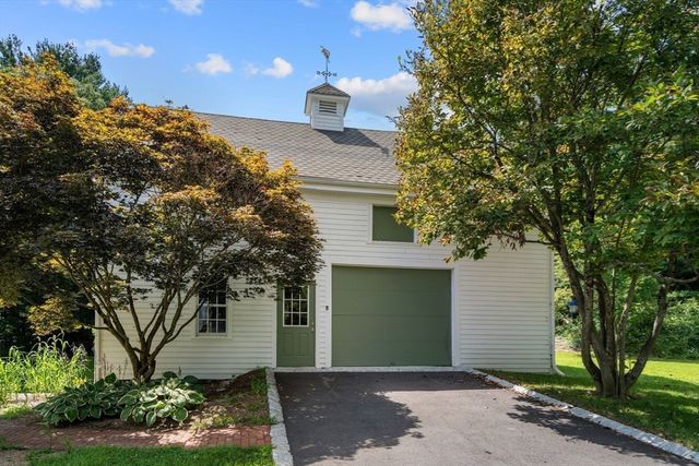 302 Concord Road, Weston, MA 02493