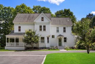 302 Concord Road, Weston, MA 02493