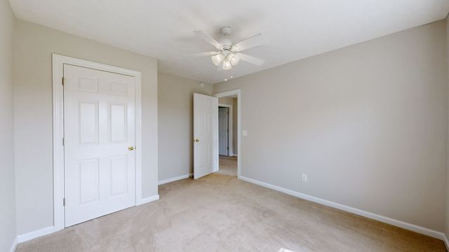 101 Vollan Ct, Hendersonville, TN 37075
