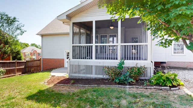 101 Vollan Ct, Hendersonville, TN 37075