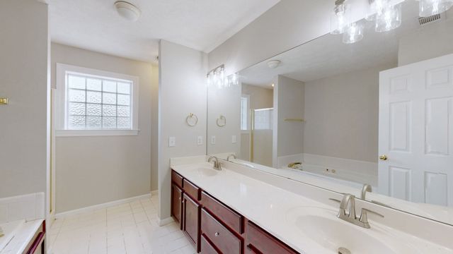 101 Vollan Ct, Hendersonville, TN 37075