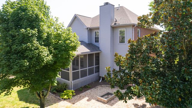 101 Vollan Ct, Hendersonville, TN 37075