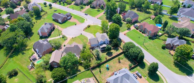 101 Vollan Ct, Hendersonville, TN 37075