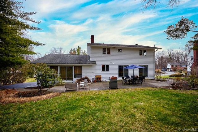 42 Thornwood Drive, Poughkeepsie, NY 12603