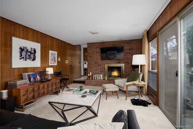 42 Thornwood Drive, Poughkeepsie, NY 12603