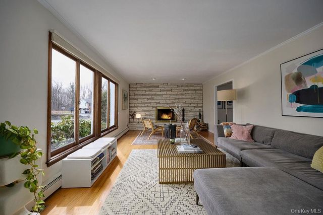 42 Thornwood Drive, Poughkeepsie, NY 12603