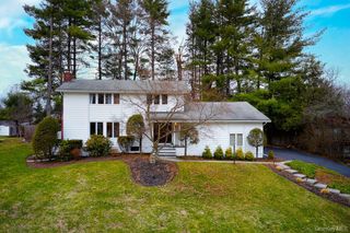 42 Thornwood Drive, Poughkeepsie, NY 12603