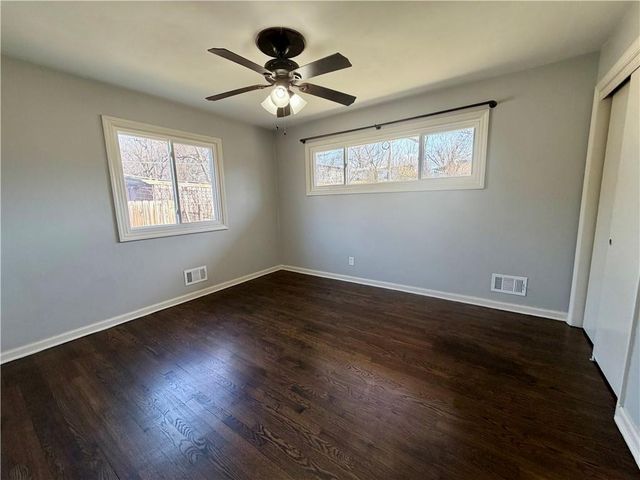 6937 NW Avalon Street, Kansas City, MO 64152