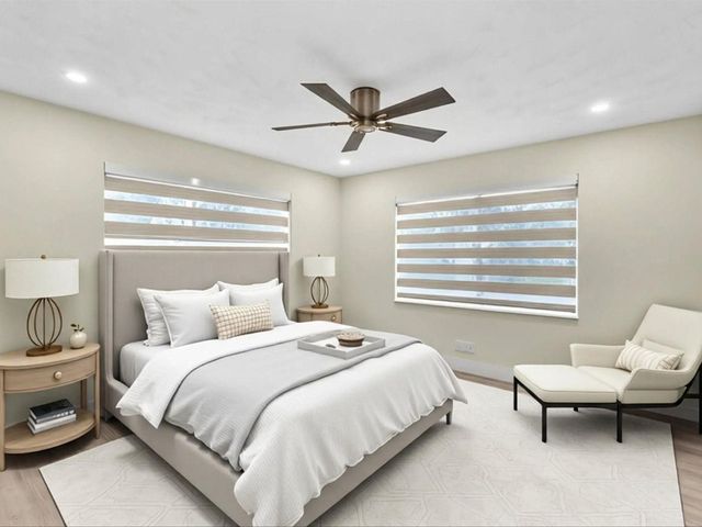 21 SE 11th Street, Dania Beach, FL 33004