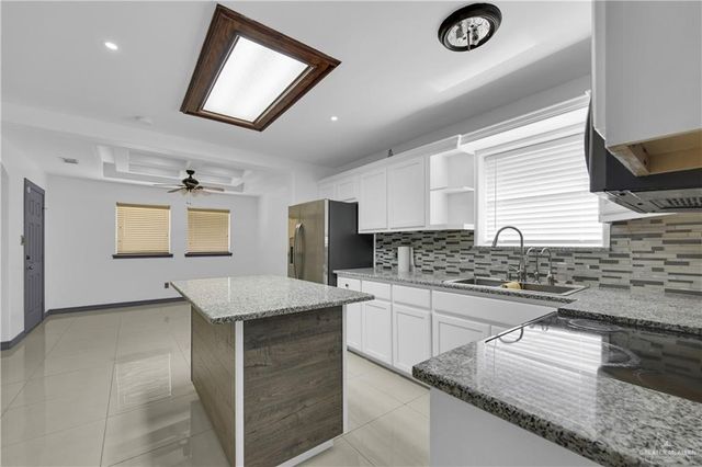 2110 El Cielo Lindo Court, Harlingen, TX 78552