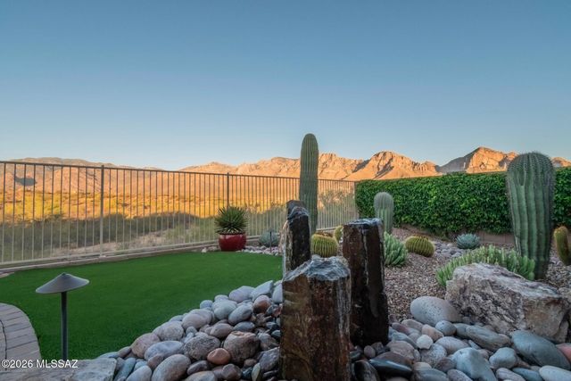 11656 N Silverwood Drive, Oro Valley, AZ 85737