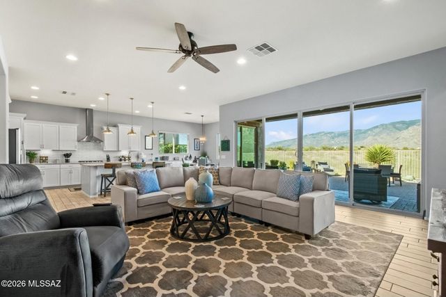 11656 N Silverwood Drive, Oro Valley, AZ 85737
