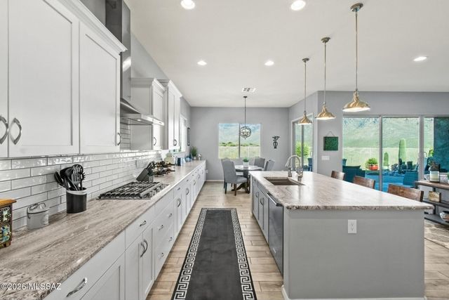 11656 N Silverwood Drive, Oro Valley, AZ 85737