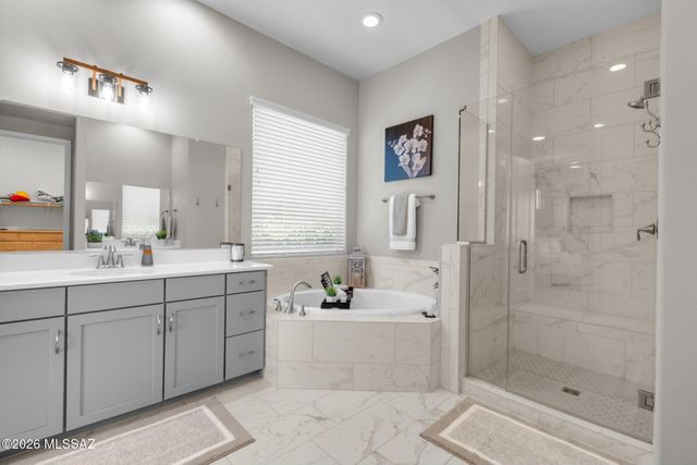 11656 N Silverwood Drive, Oro Valley, AZ 85737