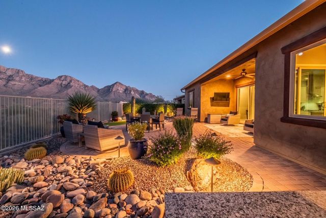 11656 N Silverwood Drive, Oro Valley, AZ 85737