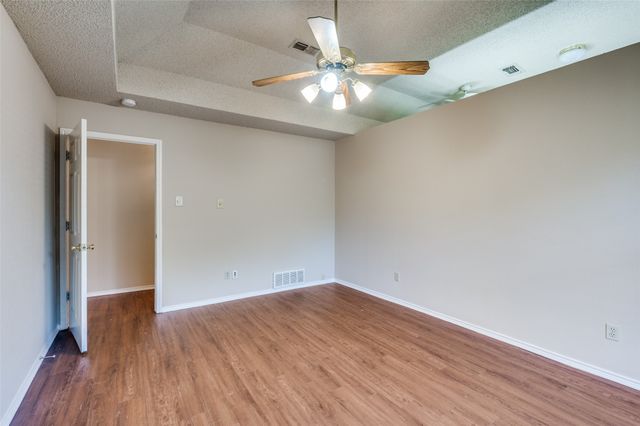 7413 Emerywood Lane, Fort Worth, TX 76137