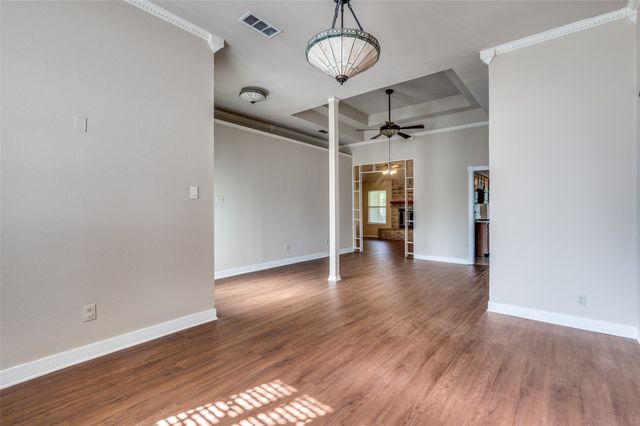 7413 Emerywood Lane, Fort Worth, TX 76137