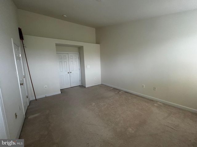 8177 MCCAULEY WAY, Lorton, VA 22079