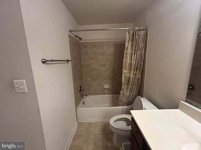 8177 MCCAULEY WAY, Lorton, VA 22079