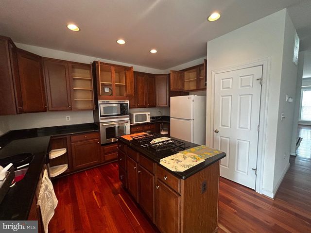 8177 MCCAULEY WAY, Lorton, VA 22079